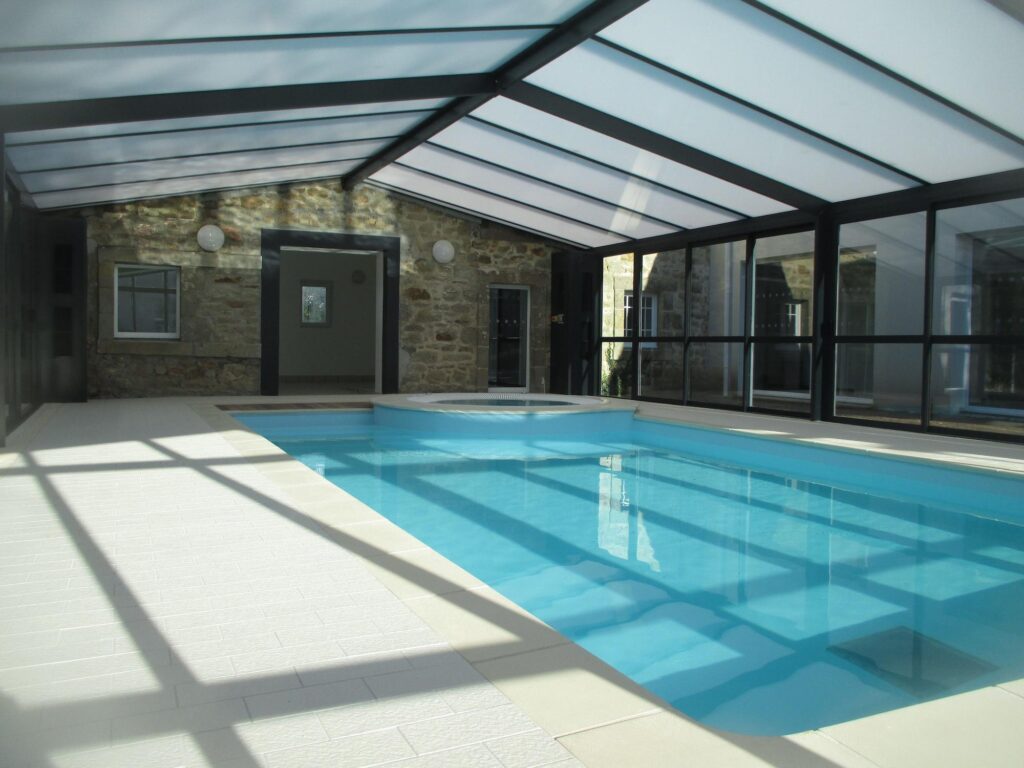 La Piscine intérieure